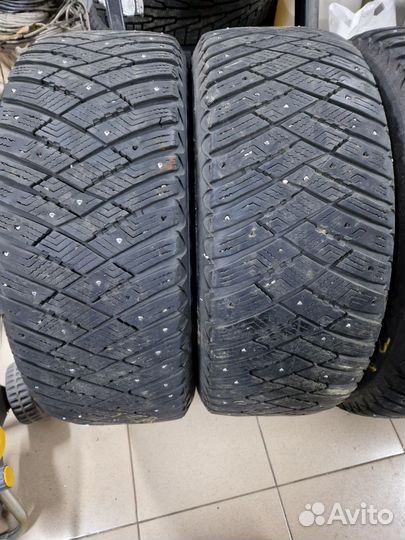 Goodyear Ultragrip Ice Arctic 235/55 R17