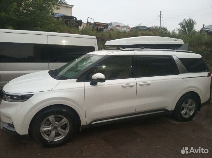Автобокс на крышу Kia Carnival 2021 глянец белый