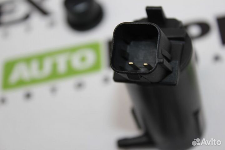 Моторчик омывателя новый Hyundai Solaris 2010-2017