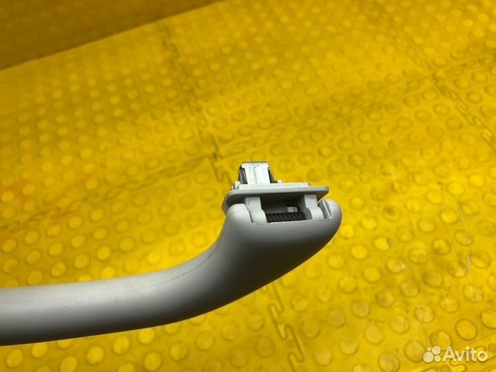 Ручка салона задняя Skoda Rapid CWV 678727 2019