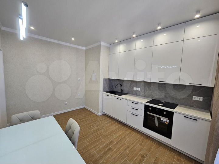 3-к. квартира, 75 м², 10/19 эт.