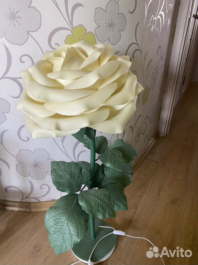 Светильник роза из изолона