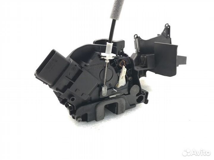 Замок двери передний правый Ford Mondeo седан 2.3