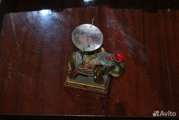 Подсвечник слон не старинный