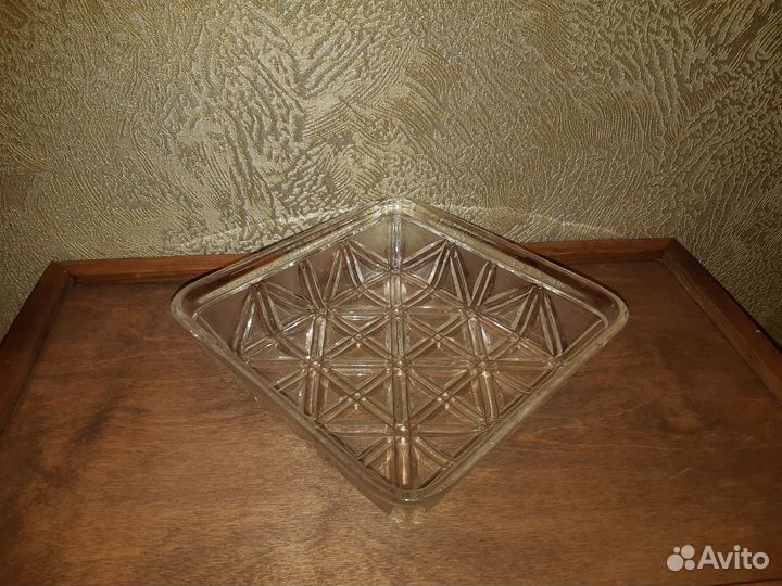 Салатник квадратный