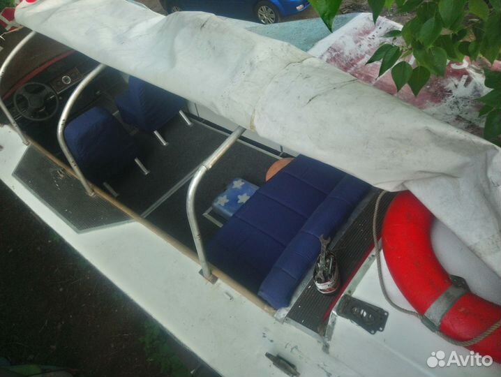 Катер Волга