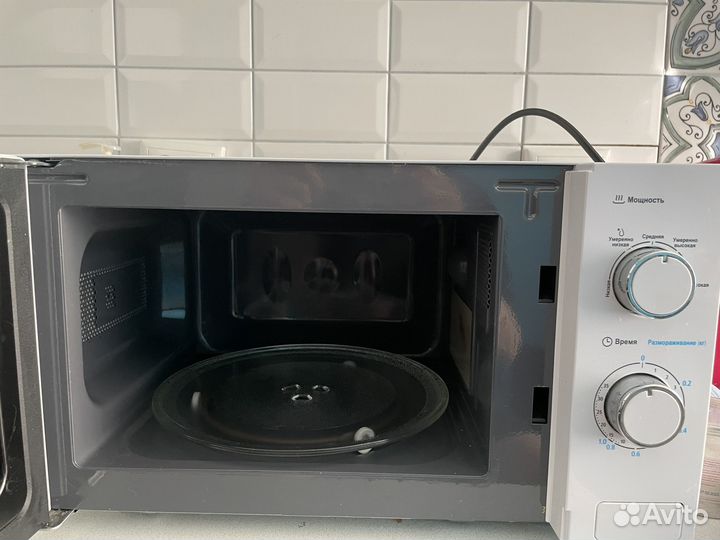 Микроволновка бу рабочая в отличном состоянии