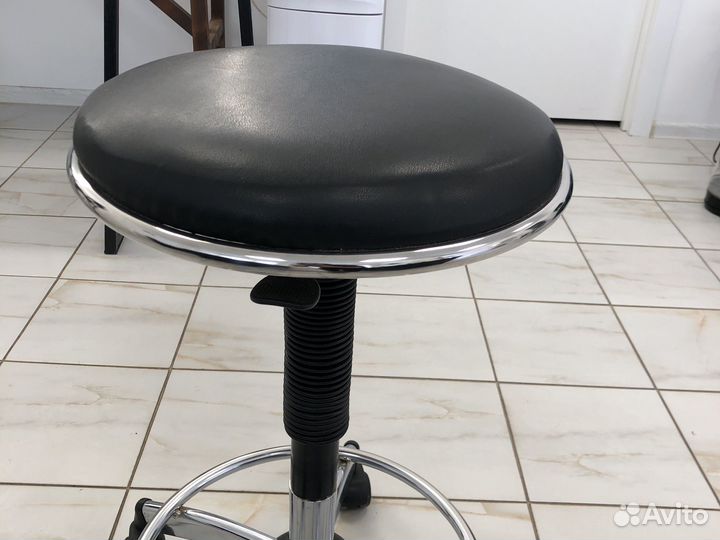Стул косметологический