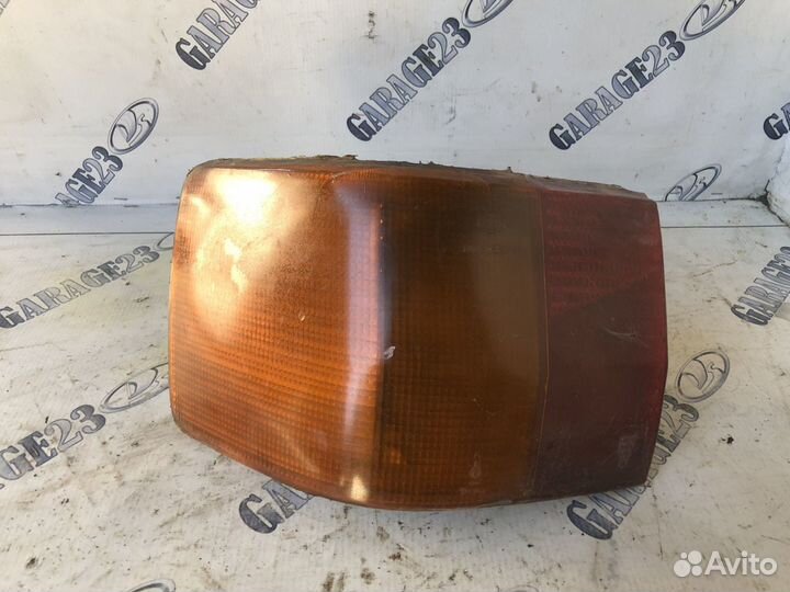 Поворотник задний левый Audi 80