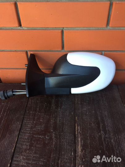 Зеркало боковое левое