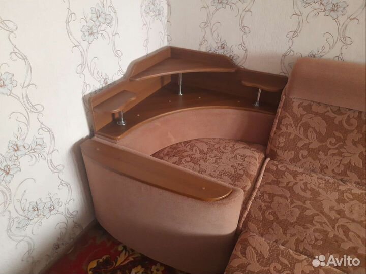 Угловой диван с креслом бу