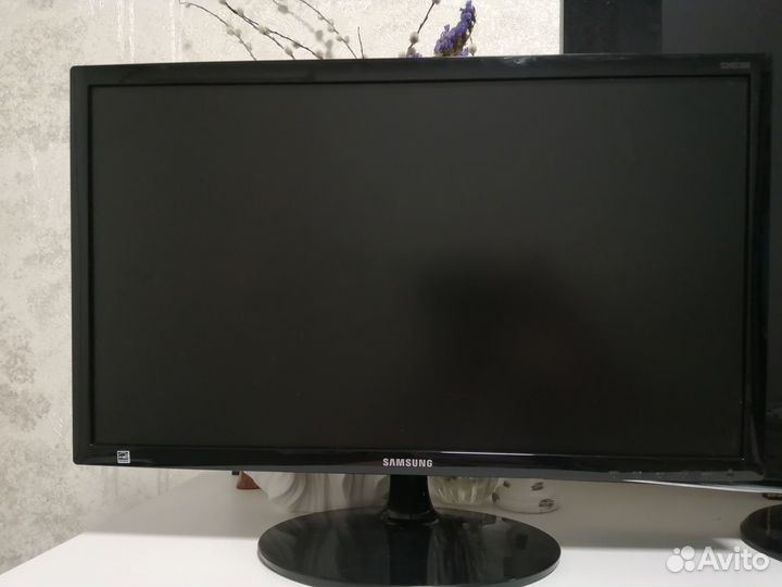 Монитор 24 samsung s24d300h