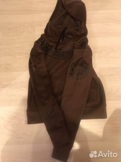 Спортивный костюм