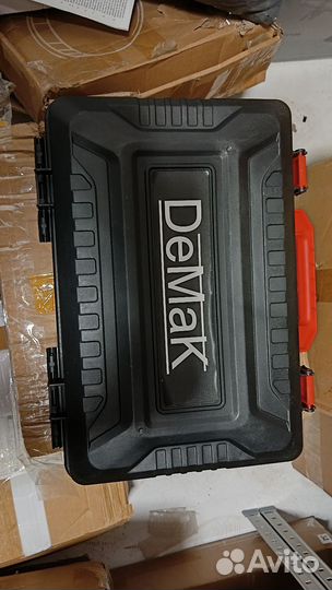 Шуруповерт DeMak