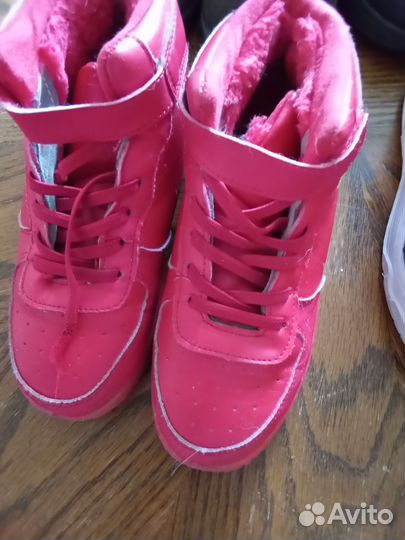Обувь детская р 34,33,31, 22