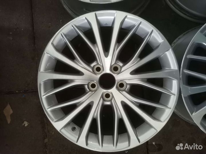 Диски R 18 Toyota Camry