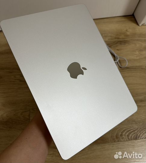 Apple MacBook air 13 m2 новый
