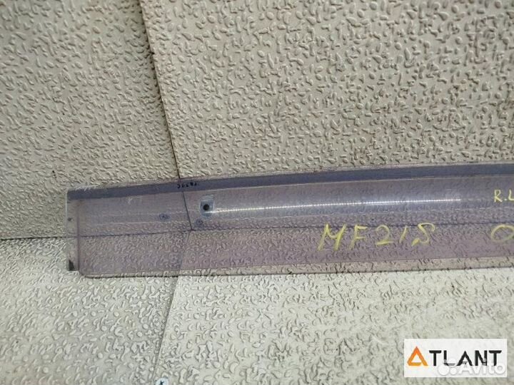 Ветровик задний левый suzuki MR wagon