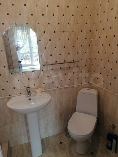 Комната 20 м² в 1-к., 1/2 эт.