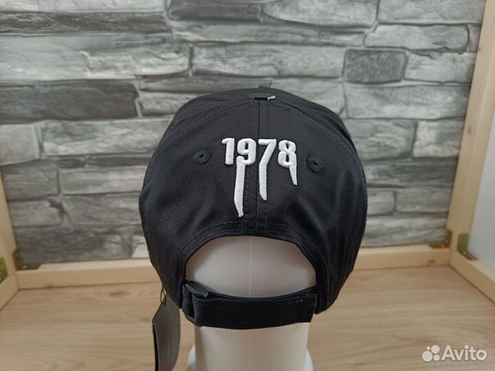 Кепка Philipp plein черная/нашивка-белая