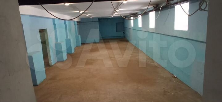 Помещение возле набережной