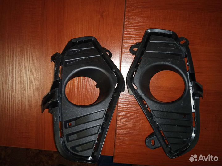 Накладка противотуманные фары Toyota Rav 4 50