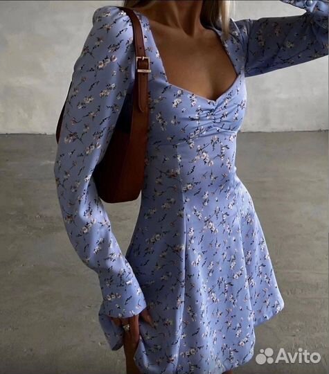 Платье новое размер 44 цвет фисташка