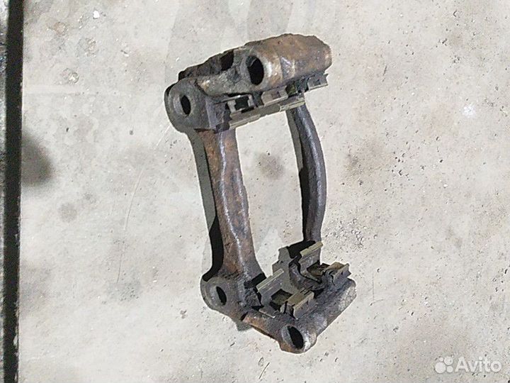 Скоба суппорта Citroen Jumper 250