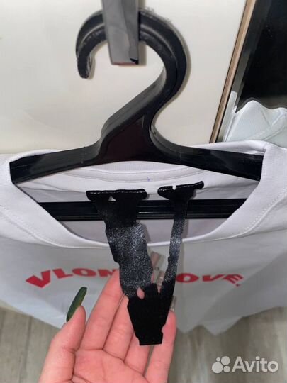 Футболка vlone