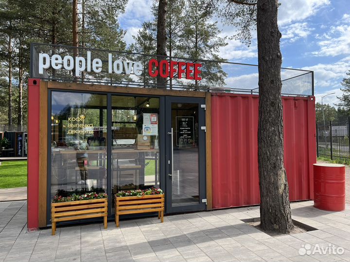 Бариста в кофейню