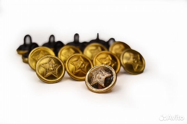 Военные пуговицы