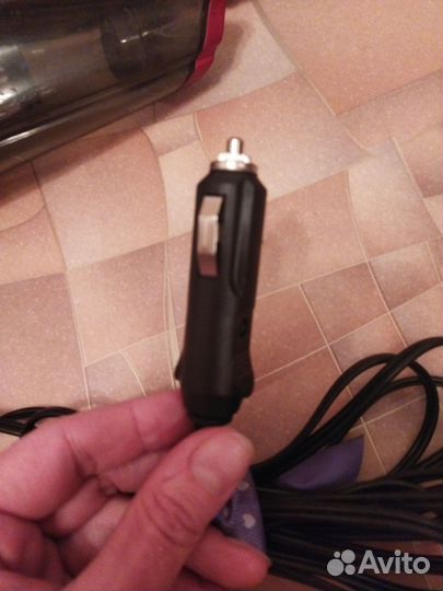 Автомобильный пылесос