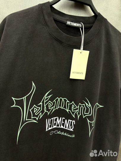 Футболка vetements