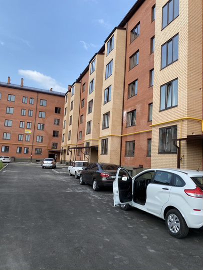 3-к. квартира, 76 м², 3/5 эт.