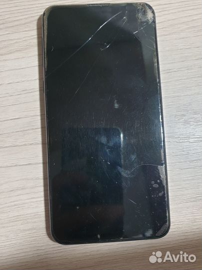 Samsung Galaxy S10e, 6/128 ГБ