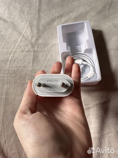 Зарядка на iPhone