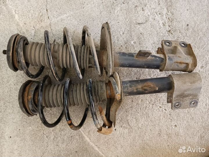 Амортизаторы Citroen C4