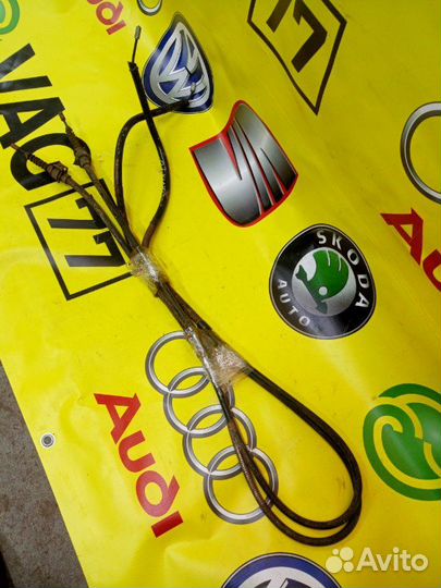 Комплект тросов ручного тормоза задний Skoda