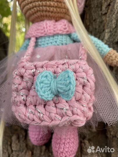 Вязаная интерьерная кукла тильда ручной работы