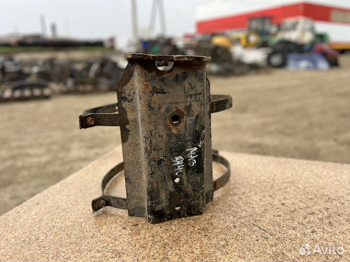 Кронштейн корпуса воздушного фильтра Маз