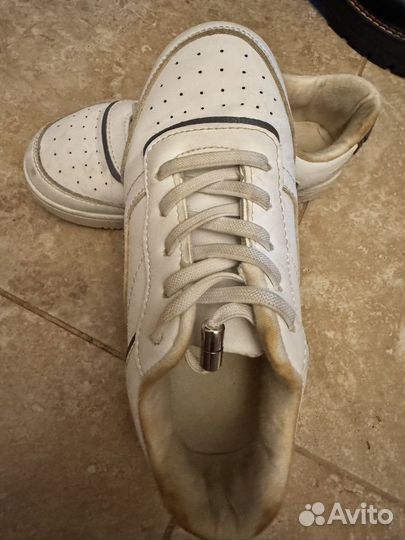 Кроссовки на мальчика 32