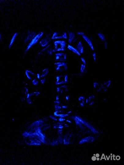 Картина 40 на 60 Бабочки в животе, акрил