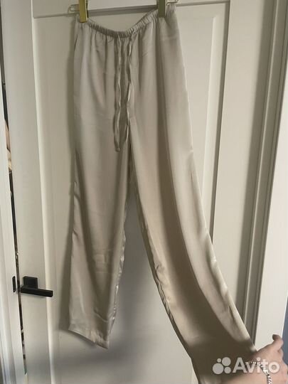 Брюки женские атласные