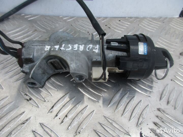 Замок зажигания Субару Форестер S10