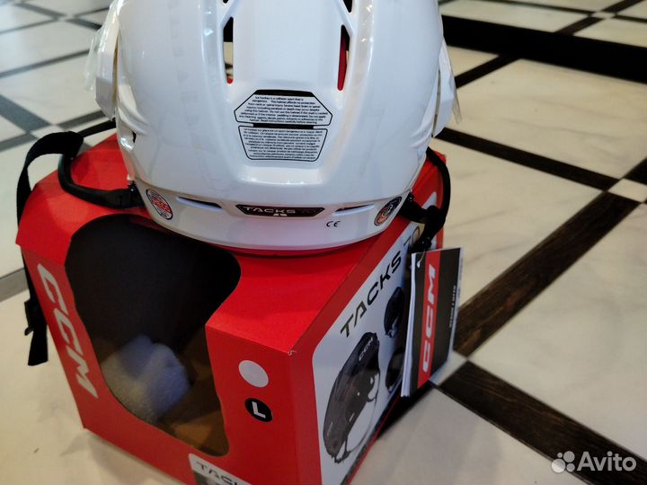 Шлем хоккейный взрослый ссм