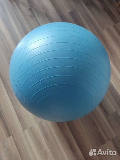 Гимнастический мяч фитбол