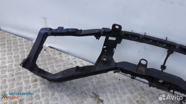 Передняя панель крепления облицовки (телевизор)