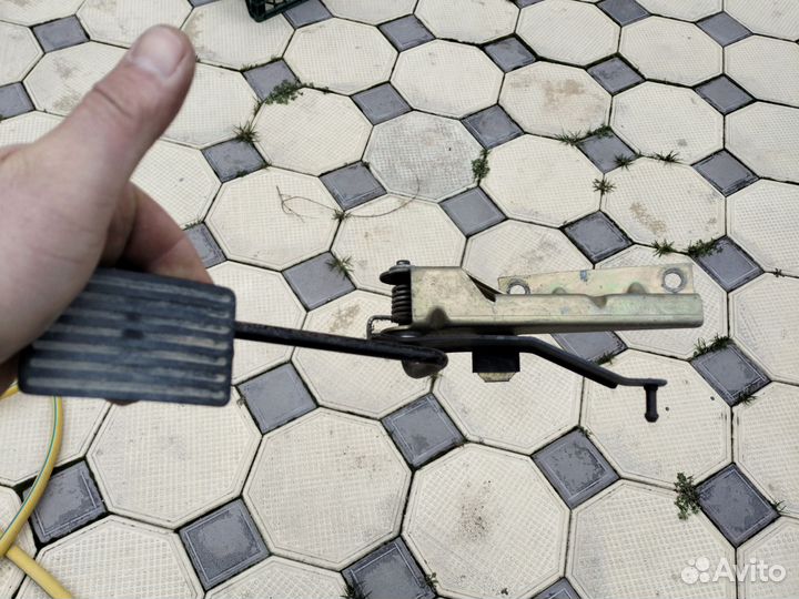 Педаль газа ваз 2107