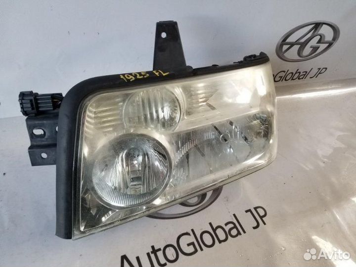 Фара левая Infiniti QX56