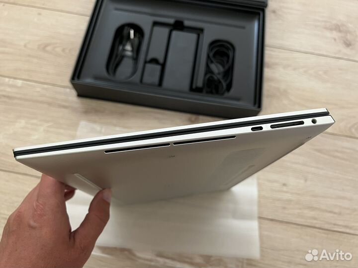 Dell XPS 15 9520 i7-12700H/16GB/512GB/3050/oled